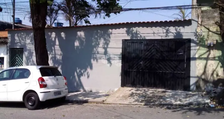 Casa térrea baido dos casa 3 quartos (1 suíte), amplo quintal