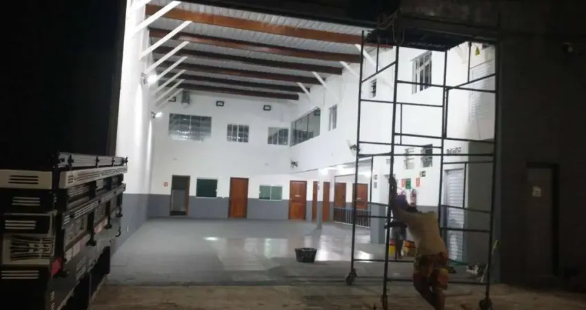 Galpão à venda em Praia Grande, Boqueirão, 10 x 25m²