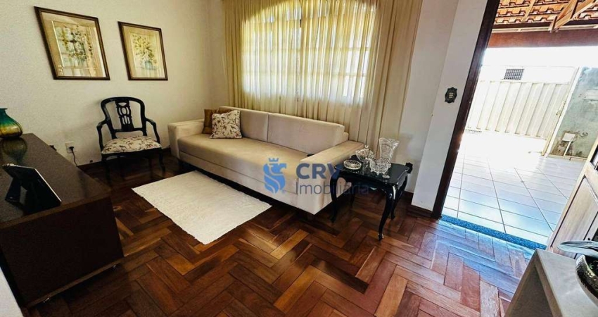 Sobrado à venda, 130 m² por R$ 490.000,00 - Jardim Albatroz - Londrina/PR