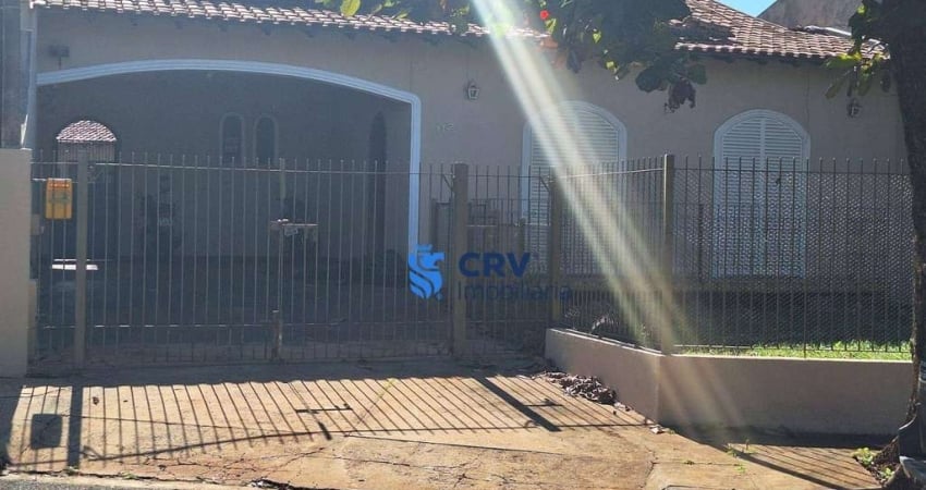 Casa com 3 dormitórios para alugar, 180 m² por R$ 3.200,00/mês - Champagnat - Londrina/PR