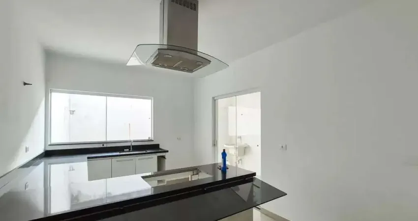 Casa com 3 quartos para alugar na Rua Antônio Fregonesi, 93, Nova Petrópolis, São Bernardo do Campo