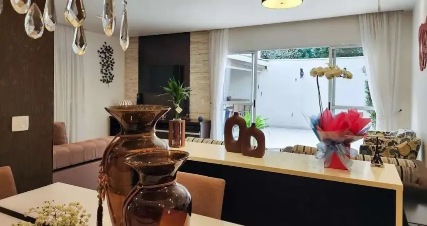 Casa em Condomínio de Luxo em Demarchi: 4 Quartos, 2 Suítes, 229m² - São Bernardo do Campo-SP.