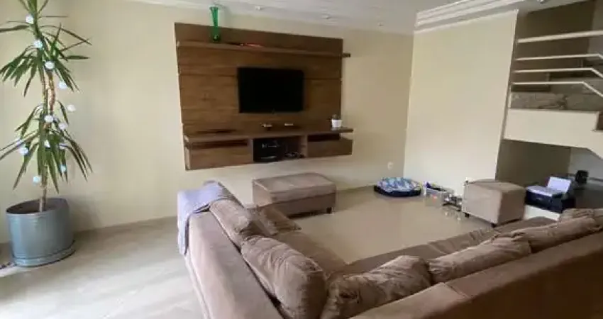 Casa com 3 quartos à venda na Rua Helena Aparecida Secol, 33, Nova Petrópolis, São Bernardo do Campo