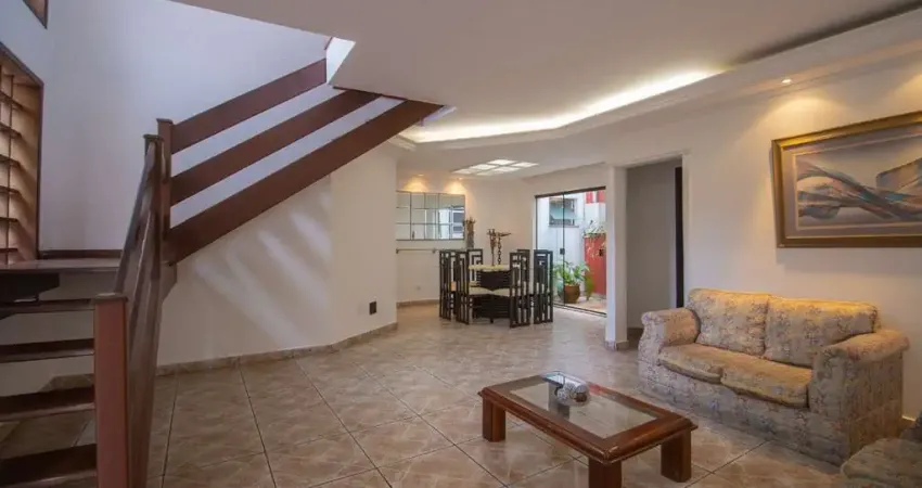 Casa com 4 quartos à venda na Rua Helena Aparecida Secol, 371, Nova Petrópolis, São Bernardo do Campo