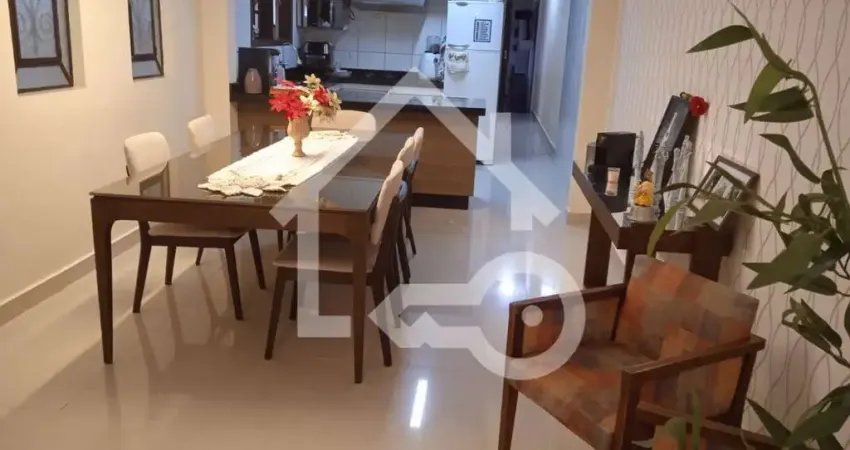 Casa térrea à venda em São Bernardo do Campo - Bairro Assunção 2 quartos, 1 suíte, 1 sala, 3 banheiros, 2 vagas, 160m². Imperdível!