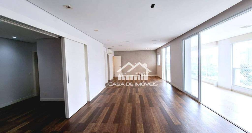 Vende ou aluga apartamento com 4 dormitórios à venda, com 233 m² e 3 suítes no  Campo Belo