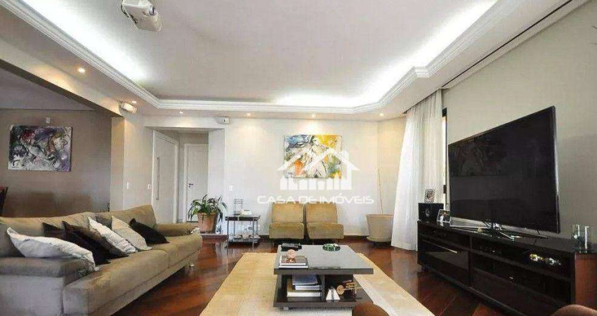 Vende apartamento com 250m², 4 dormitórios, 4 vagas, em rua fechada no Panamby.