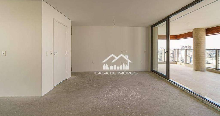 Vende apartamento no Gio Campo Belo, direto com o proprietário. 232m² com 4 suítes.