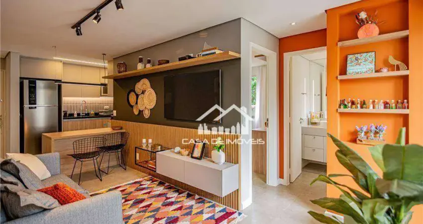 Vende apartamento com 53m², 1 dormitório, sacada, 1 vaga, em Moema.