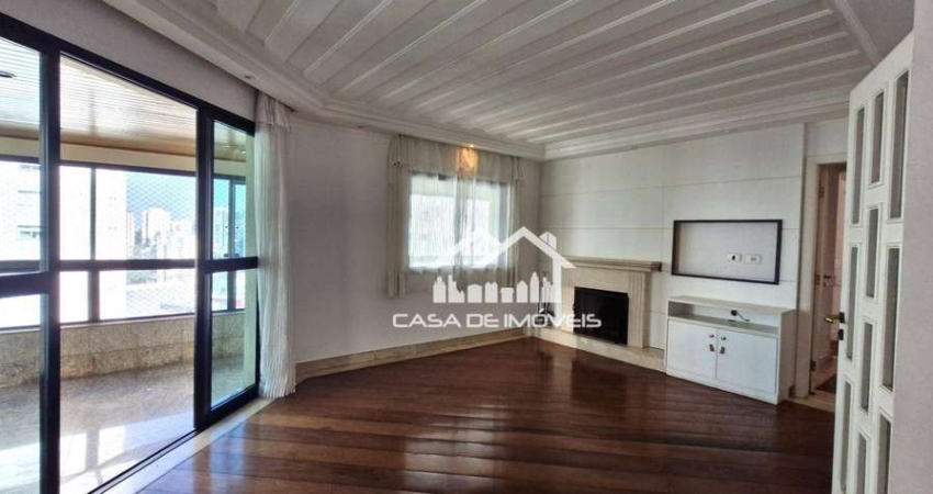 Vende apartamento de 165m², com 3 suítes e 3 vagas na Vila Andrade.