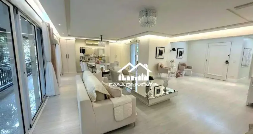 Vende apartamento com 326m², 4 suítes, 6 vagas e lazer, no Campo Belo.