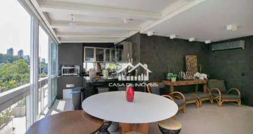Vende cobertura duplex com 260m², 3 suítes, espaço gourmet  e excelente localização, na Vila Andrade.