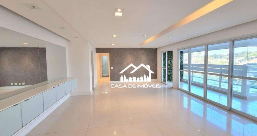 Vende ou aluga apartamento com 155m², 3 suítes, varanda gourmet e 3 vagas, no Campo Belo.