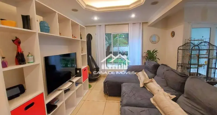 Vende casa térrea em condomínio com 105m², 3 dormitórios, 1 suíte, 2 vagas e depósito, na Vila Andrade.