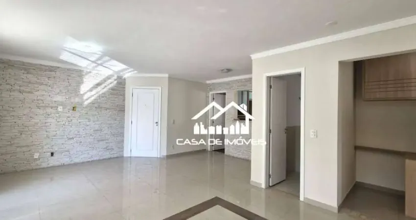 Vende apartamento de 124m², com 3 dormitórios com 1 suíte e 2 vagas, na Vila Andrade.
