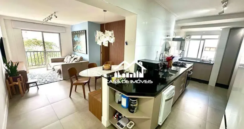 Vende apartamento de 70m², com 2 dormitórios, 1 suíte, closet, varanda e 2 vagas na vila andrade