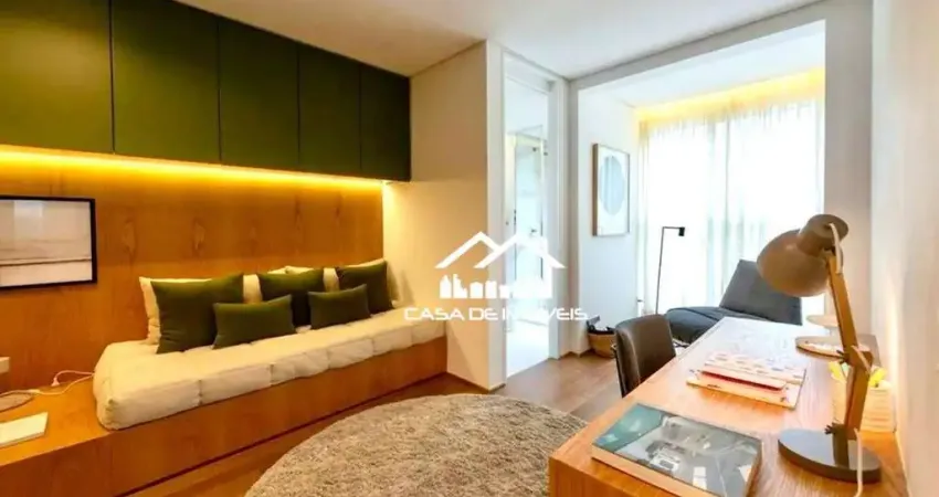 Vende apartamento novo de 205m², com 4 dormitórios, sendo 3 suítes, 3 vagas e ampla varanda no brooklin