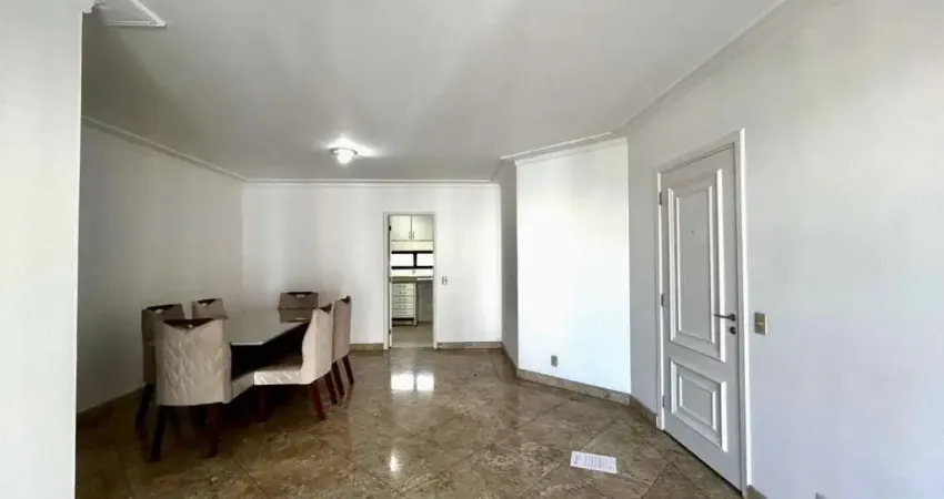 Aluga apartamento de 125m², com 4 dormitórios sendo 2 suítes e 3 vagas, na vila andrade.