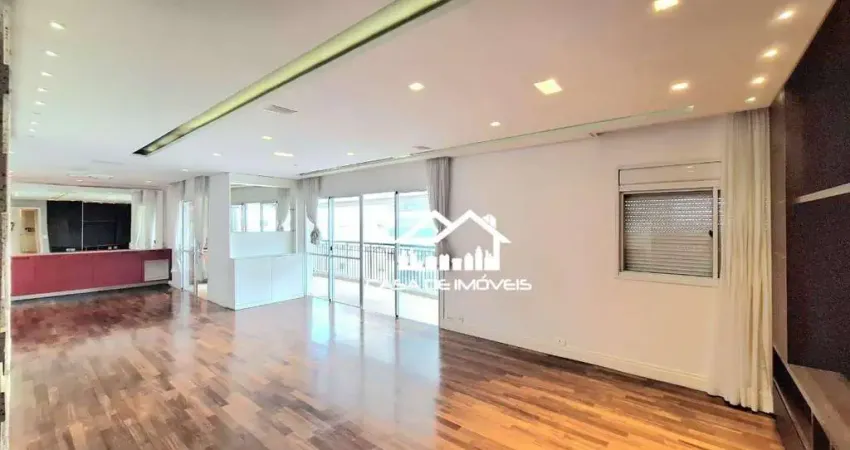 Vende apartamento com 178m², 3 suítes, lindamente planejado, 3 vagas e depósito, no Brooklin