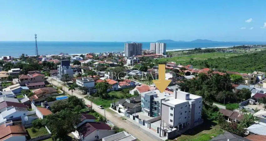 Apartamento térreo com 03 dormitórios  no balneário paese em itapoá sc