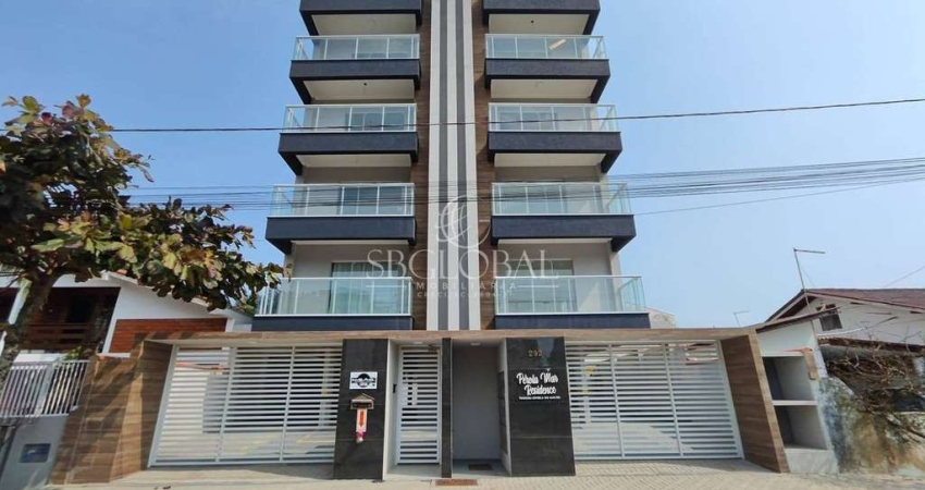 Apartamento com 03 dormitórios (01 suíte) no centro comercial a 200 metros da praia