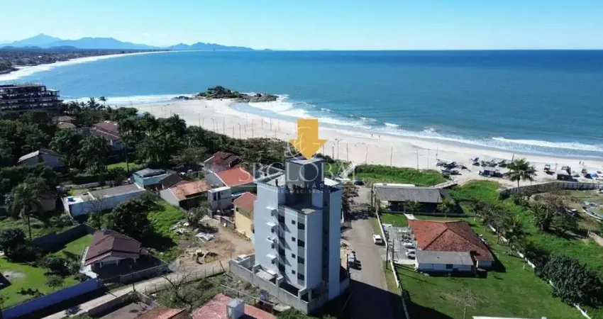 Cobertura Duplex com vista para o mar e para a 2ª pedra em Itapoá/SC