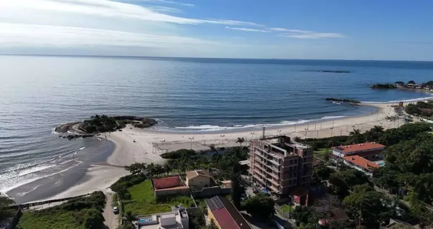 CONDOMÍNIO RESIDENCIAL PEDRABELLA! Frente para no mar em Itapoá/SC