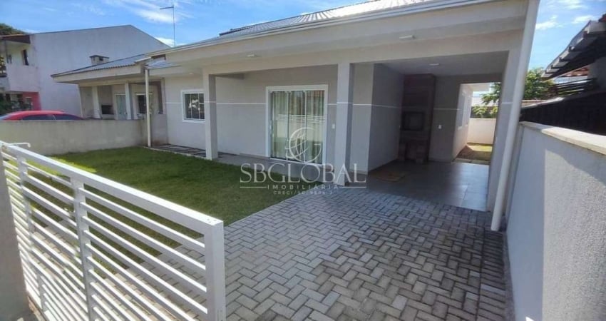 Ótima casa a 300 metros do mar em Itapoá/SC!
