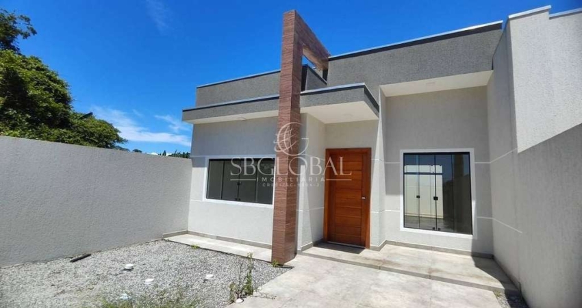 Casa com 02 quartos (sendo 01 suíte) á 750 metros da praia em Itapoá-SC