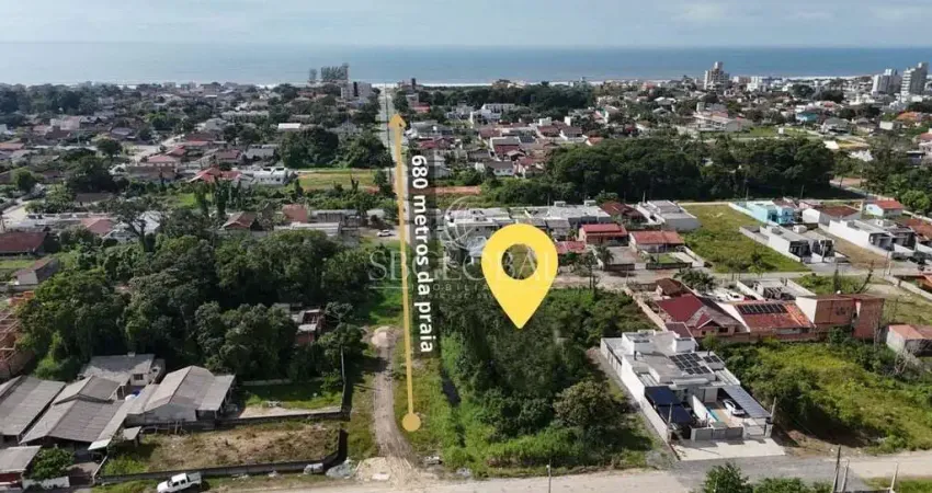 Terreno de esquina com 360m² na Barra do Saí em Itapoá SC