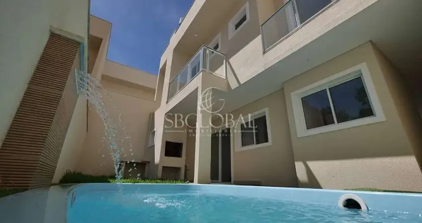 Sobrado com piscina a 500 metros da praia na barra do saí em itapoá/sc
