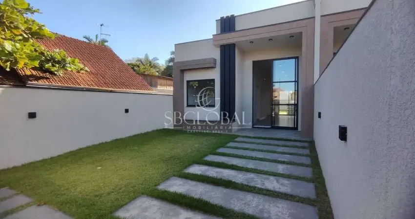Casa em ótima localização com 03 quartos no balneário cambiju em itapoá/sc!