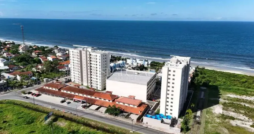 Apartamento na quadra do mar com alto potencial de valorização em itapoá/sc!