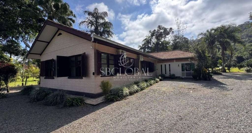 Chácara Completa na Estrada Bonita em Joinville SC – Casa, Riacho e Muito Verde!