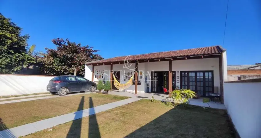 Casa aconchegante com 3 quartos na Barra do Saí em Itapoá/SC