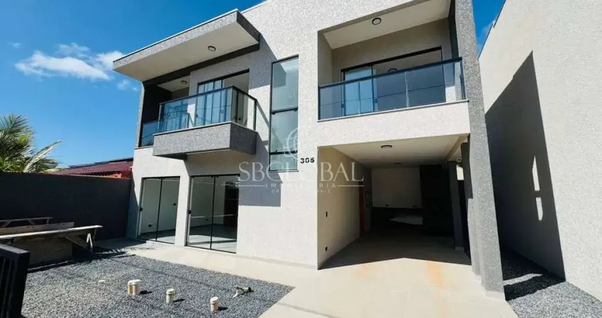 Sobrado com 03 dormitórios á 145 metros da praia em itapoá-sc