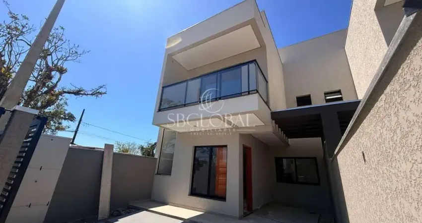 Sobrado de alto padrão a 300 metros da praia na barra do sai em itapoá/sc