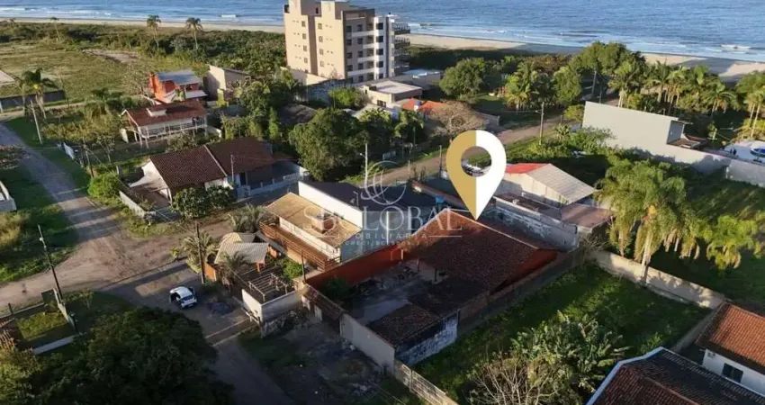 Casa 03 quartos (01 suíte) espaçosa a 130 metros da praia no balneário praia dos veleiros  em itapoá/sc
