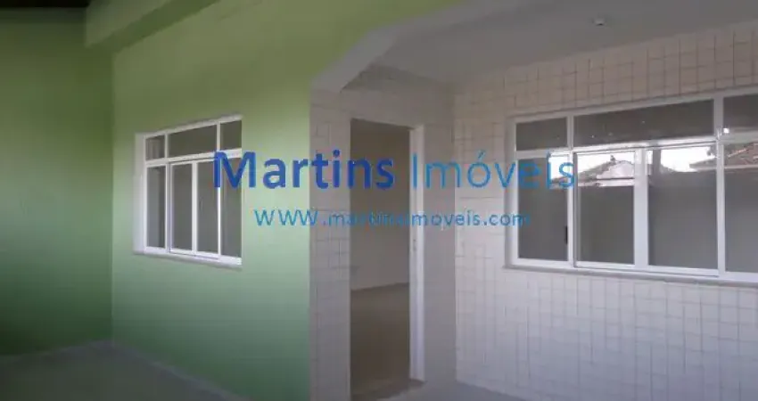 Oportunidade, excelente casa com 2 quartos e amplo terraço – Bangu