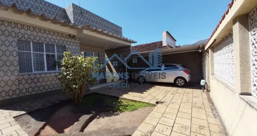 Linda casa linear com 3 quartos - amplo quintal e terraço coberto