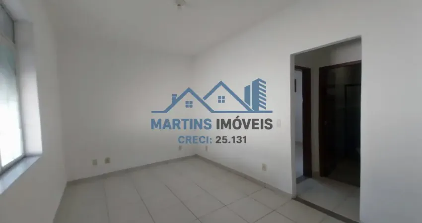 Apartamento térreo com 1 quarto e vaga na garagem muito próximo ao centro de bangu