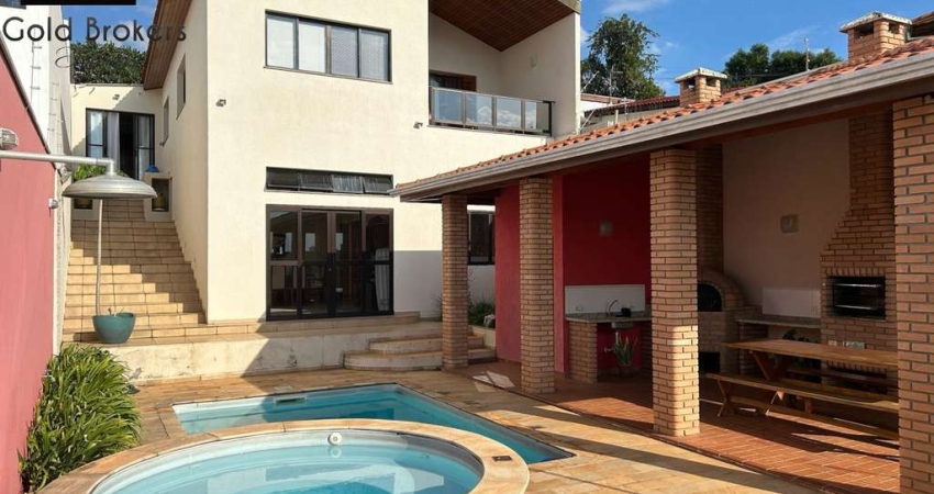 Casa à venda em Jundiaí-SP, Jardim Pacaembu, 3 quartos, 1 suíte, 3 banheiros, 3 vagas, 254,62 m²!
