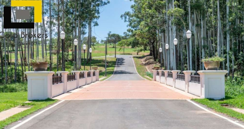 Terreno de 450m² em condomínio na Riviera de Santa Cristina III, Itaí-SP!