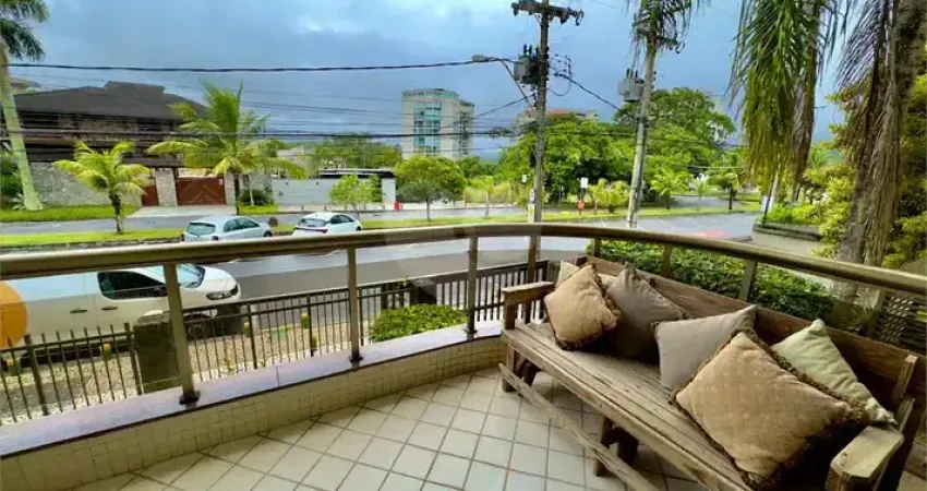 Apartamento à venda com 4 quartos em Camboinhas, Niterói - RJ