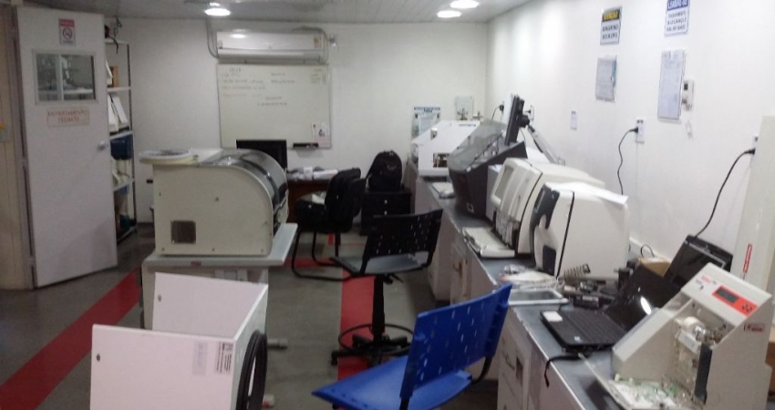 Espaço comercial com 04 salas, 170m2 - OPORTUNIDADE