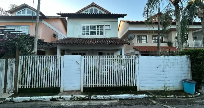 Casa em condomínio fechado com 4 quartos à venda na Estrada dos Bandeirantes, 16243, Vargem Pequena, Rio de Janeiro