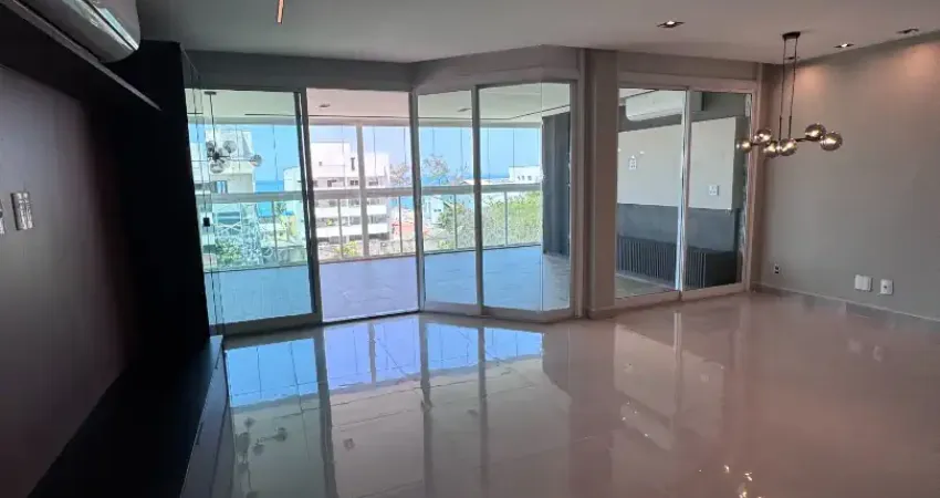 Cobertura no bairro recreio dos bandeirantes com 293 metros quadrados com 4 quartos sendo 3 suítes e 4 banheiros.