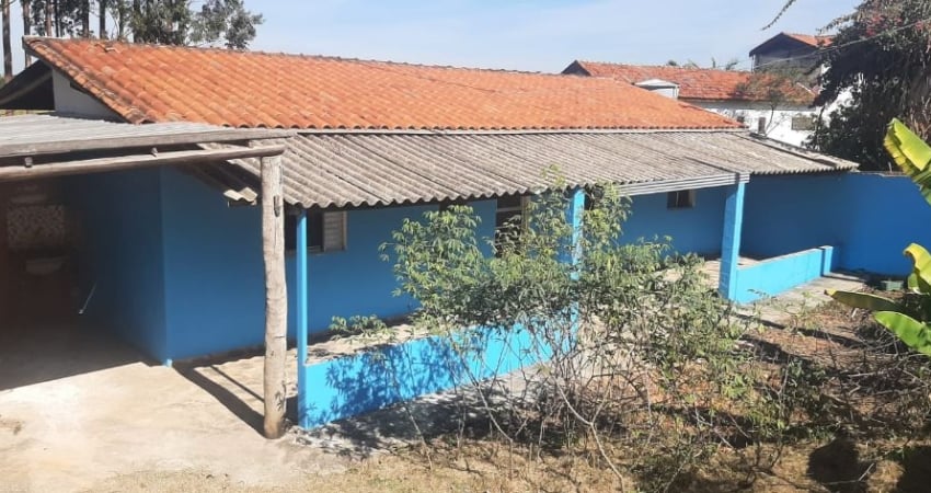 Casa com 1 Dormitorio Bairro Bosque dos Eucalipto Araçoiaba da Serra SP