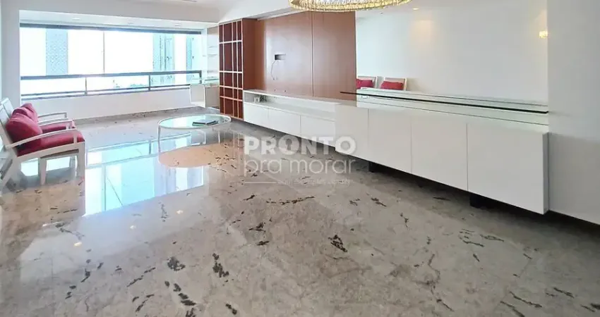 Excelente apartamento localizado no bairro de Boa Viagem com 139,83m² privativa, próximo ao mar.
