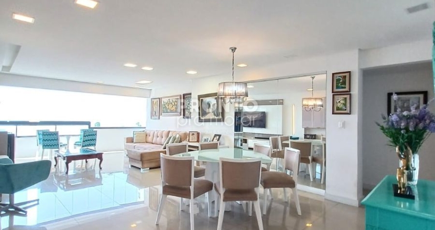 Excelente apartamento vista mar localizado no bairro de Piedade, com 147,39m² de área útil.